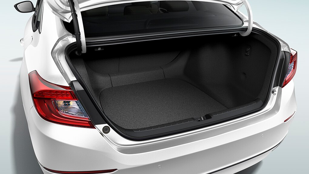 Image du coffre de la Honda Accord hybride 2021.