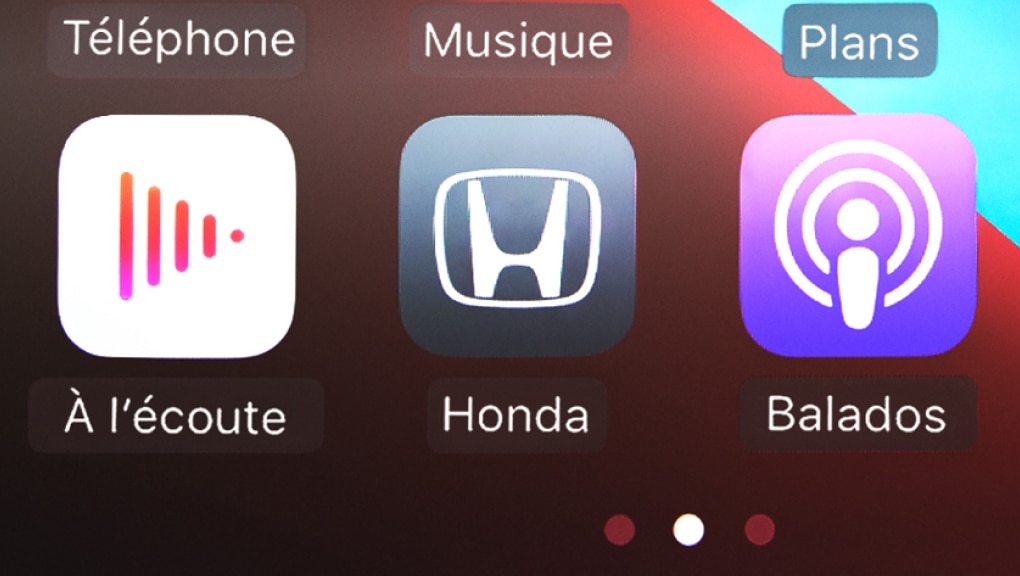 HondaLink Assist icon on AppleCar Play display audio screen