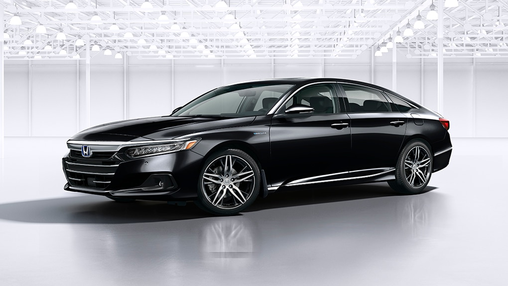 Image of 2022 Honda Accord Hybrid front.