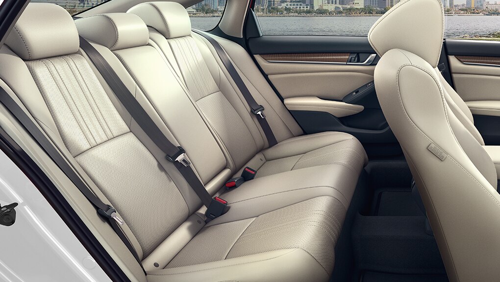 Image of 2021 Honda Accord Sedan front.