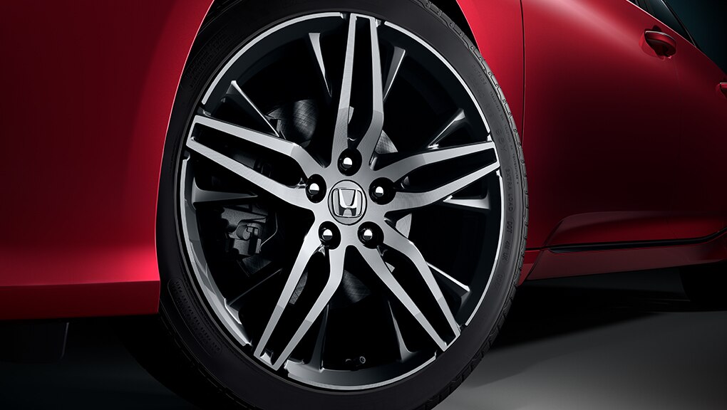 Image of 2021 Honda Accord Sedan wheels.