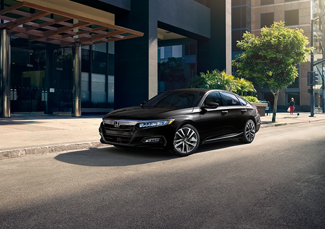 Image of 2021 Honda Accord Hybrid front.